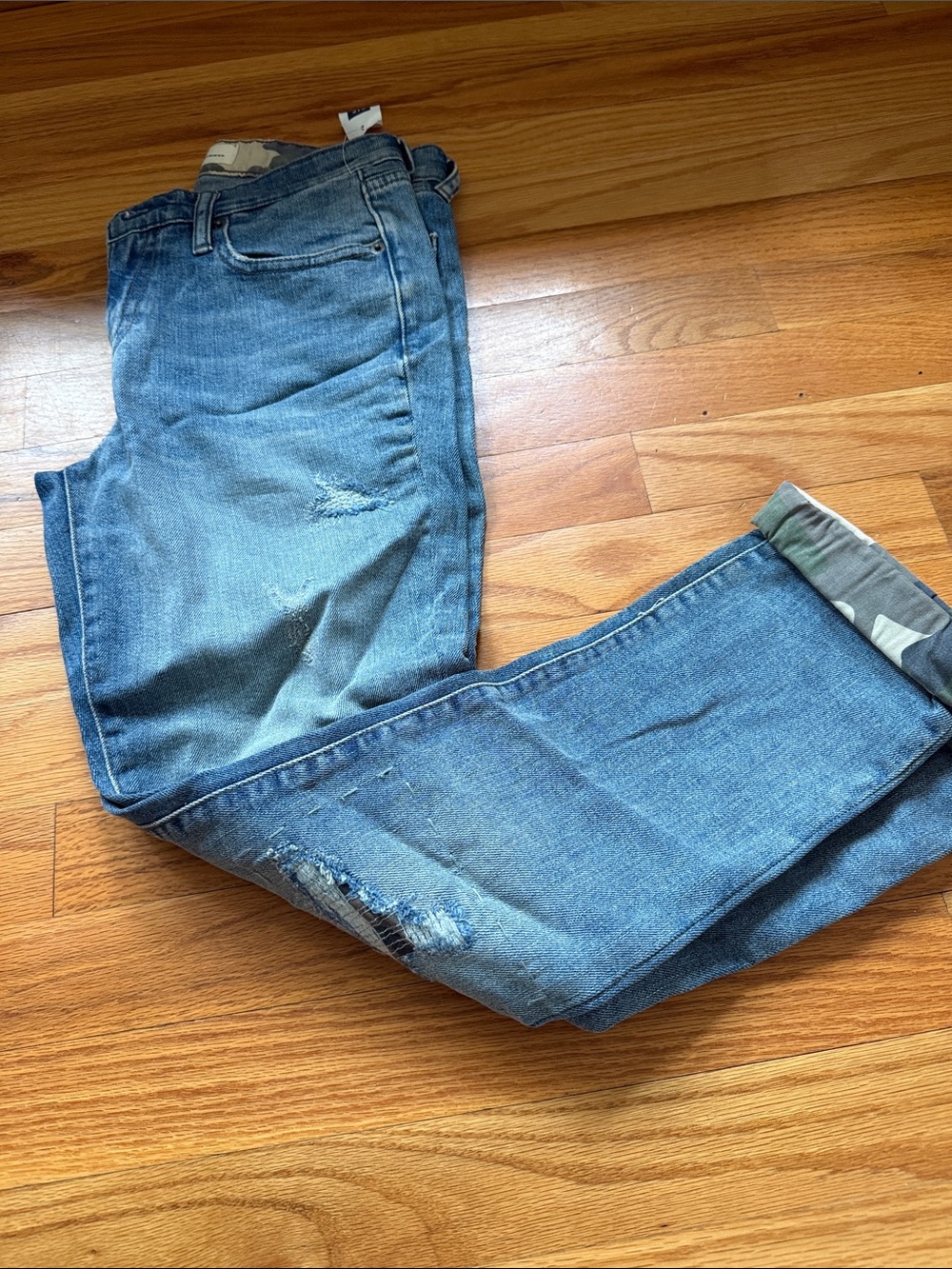 GAP Men's Light Blue Relaxed Denim Jeans with Distressed Detail